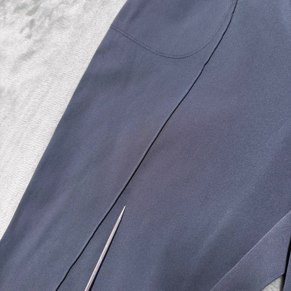 St. John Tapered Leg Ankle Pants Womens 10 Blue Elastic Waist Side Zip Hem Slit - Picture 4 of 11